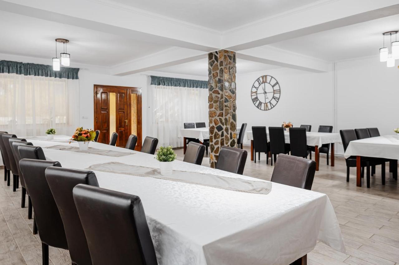 Отель Casa Ardeleana Lotrioara Экстерьер фото